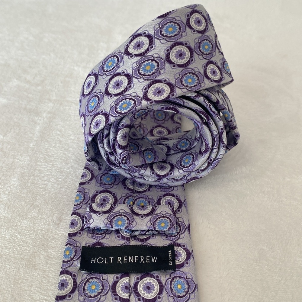 Holt Renfrew 100% Silk Tie – Made in Canada - Picture 5 of 9